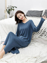 Comfortable Solid Color Loose V-Neck Pajamas